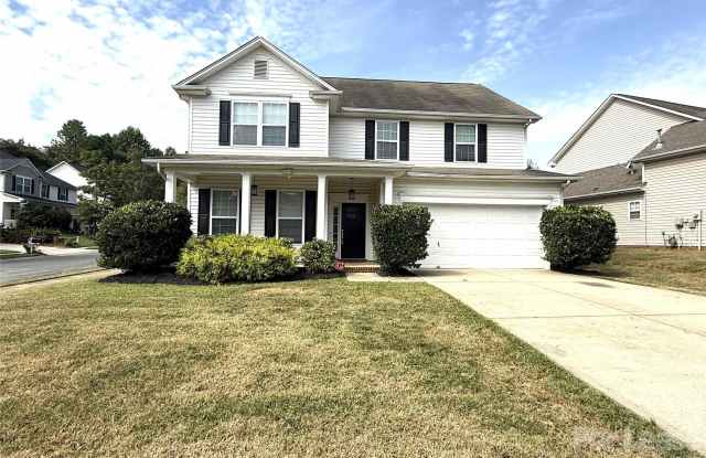 16727 Macanthra Drive Gallery 1