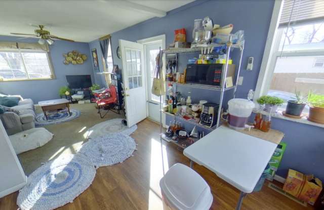 Updated Duplex + Washer  Dryer + Off-Street Parking! Available September 12th! photos photos