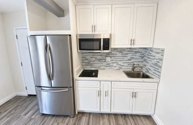 3722 Bancroft Drive - Studio Gallery 4