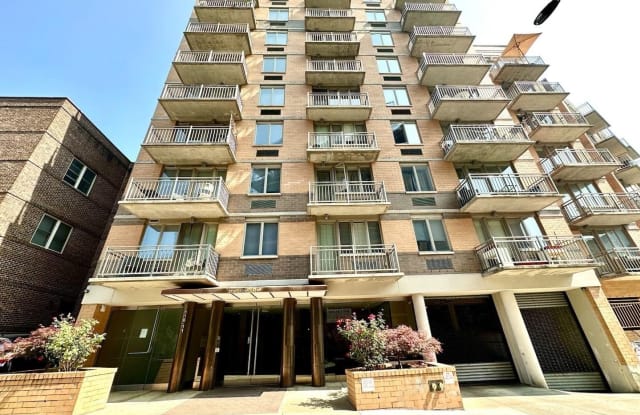 116-11 E Curzon Road - 116-11 Curzon Road, Queens, NY 11415