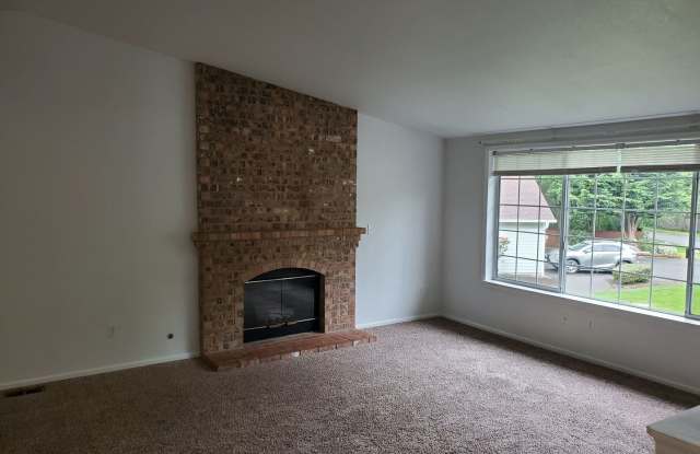 8814 146th Street Court East Gallery 3