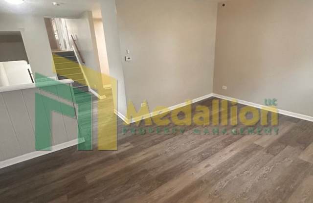 Updated 5-Bedroom Home Gallery 3