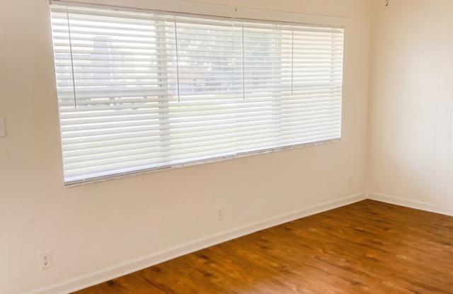 Spacious 4-Bedroom Home in Prime Pinellas Park Location – 1,354 Sq Ft Gallery 4
