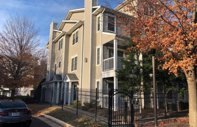 12789 FAIR BRIAR LN - 12789 Fair Briar Lane, Fair Lakes, VA 22033