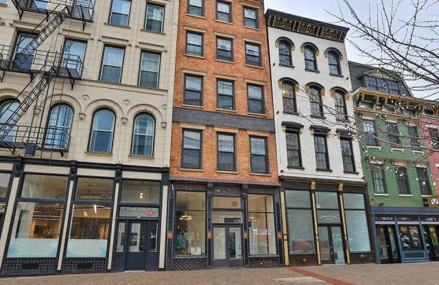 15 E Court St photos photos