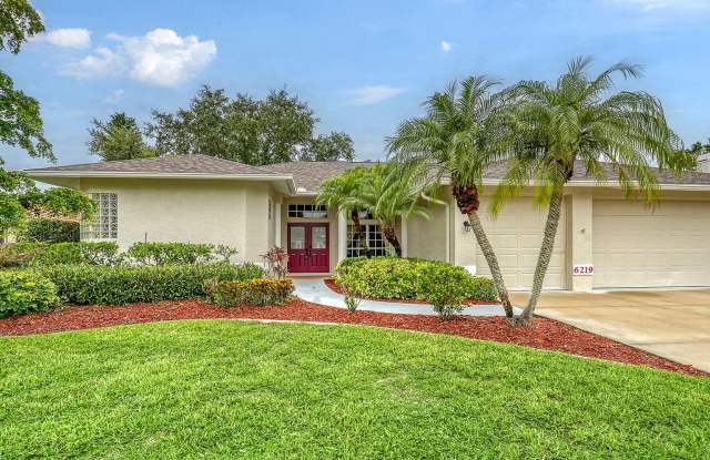 4 Bed/3 Bath Rental with Pool in Eastlake Community In Palmer Ranch!! photos photos