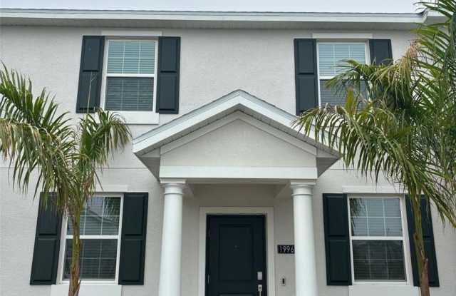 1996 TOHOQUA Boulevard Gallery 1