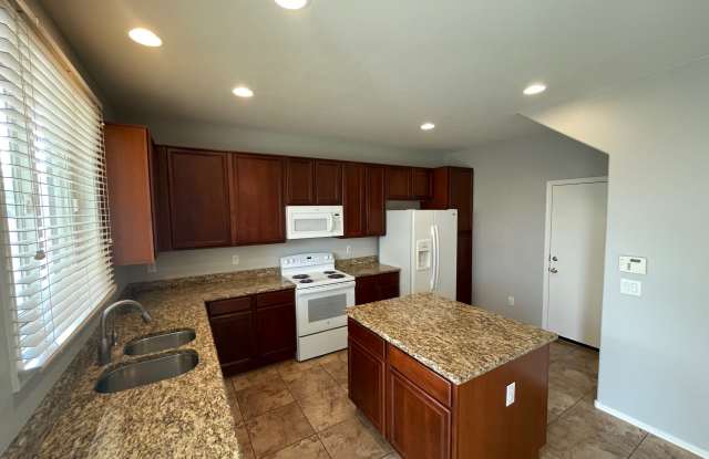 16019 N 171st Ln photos photos