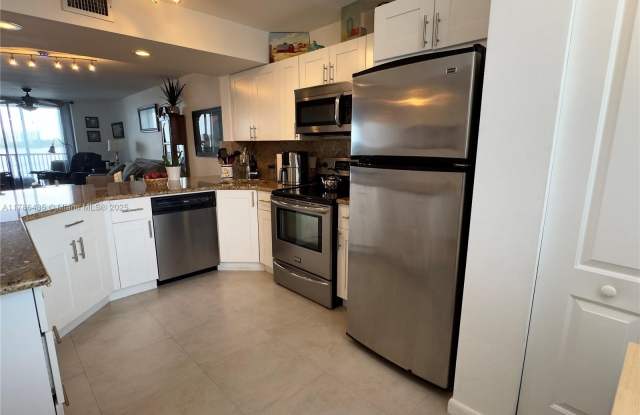 115 Lake Emerald Dr photos photos