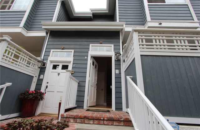 310 S Emerald Street Gallery 2