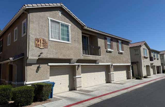 Beautiful 2-Story Townhome in Gated Area with Community Pool! photos photos