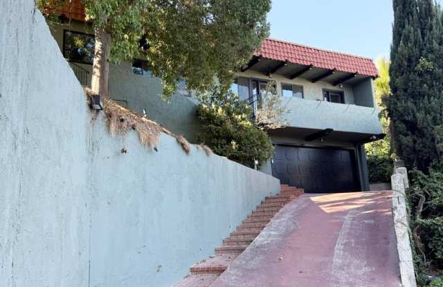 4Bed 3Bath Woodland Hills home is an absolute must see. photos photos