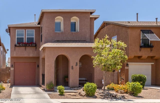 7986 E Revolution Loop - 7986 Revolution Loop, Tucson, AZ 85730