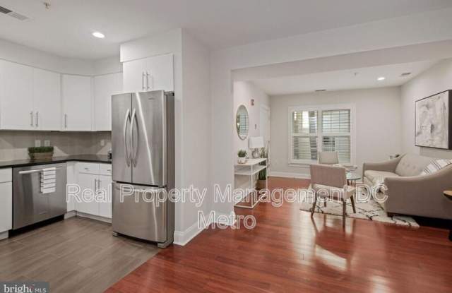 3925 Fulton St NW photos photos