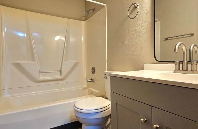 90 Wood Drive Apartments photos photos