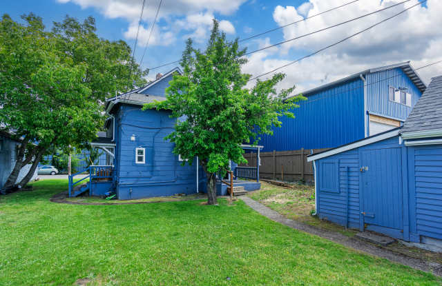 2304 South Wilkeson Street#A Gallery 4