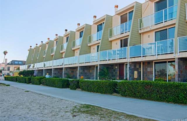3750 Bayside - 3750 Bayside Lane, San Diego, CA 92109