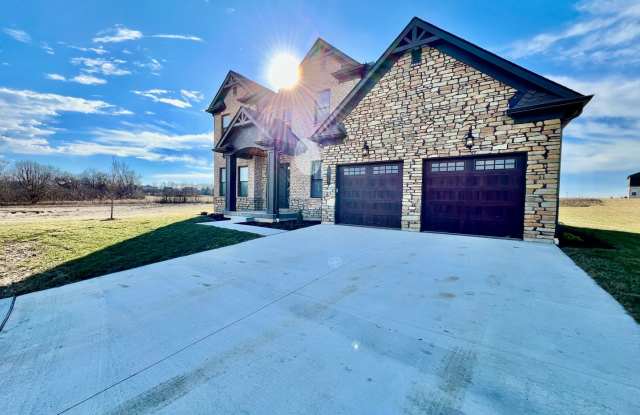 Luxury Home Incredible master suite Liberty Twp OH Gallery 3