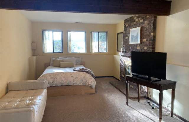 6203 Madrona Dr NE - 6203 Madrona Drive Northeast, Dash Point, WA 98422