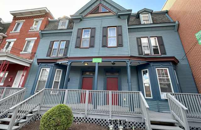 Fantastic 2 Bedroom Apartment - S. Oakland Walk to Pitt Campus! Call Now! - 356 Atwood Street, Pittsburgh, PA 15213