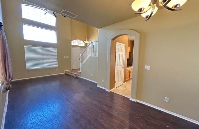 Cozy Home in Gated Community with 3-Bedrooms! Gallery 4