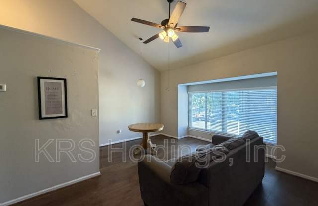 223 Pacific Dr Gallery 2