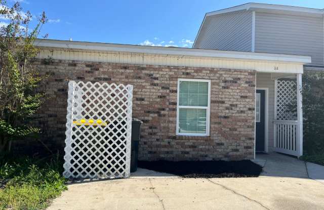 AVAILABLE NOW!! 2 Bed / 2 Bath Townhome in the Heart of FWB photos photos AVAILABLE NOW!! 2 Bed / 2 Bath Townhome in the Heart of FWB photos photos