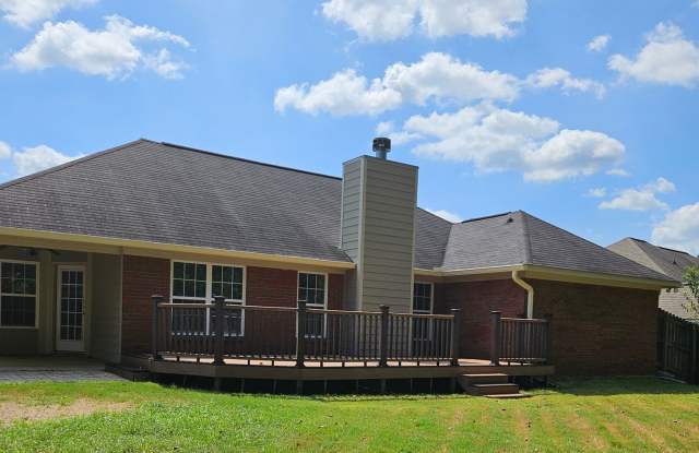 Beautiful Brick Home in Yorktown/Phenix City-easy access to Ft Moore Gallery 4