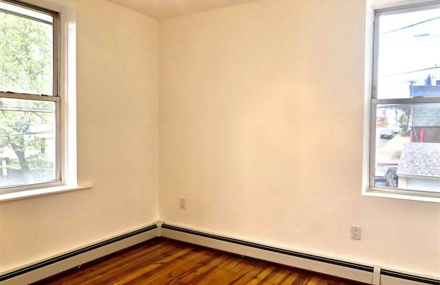 151 BLEECKER ST Gallery 3