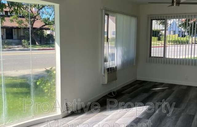 320 North Atlantic Blvd. photos photos