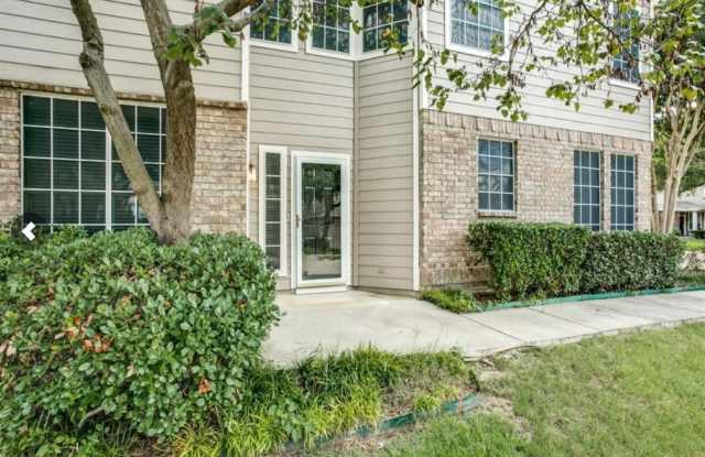10032 Castlewood Drive Gallery 3