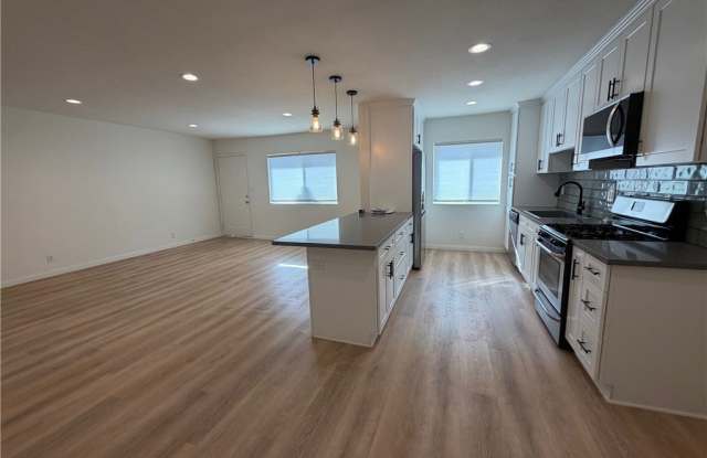 4358 Mammoth photos photos