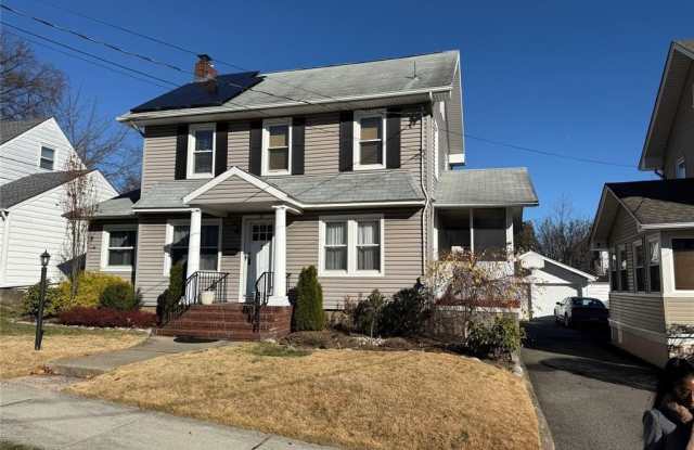 116 Dumont Avenue photos photos