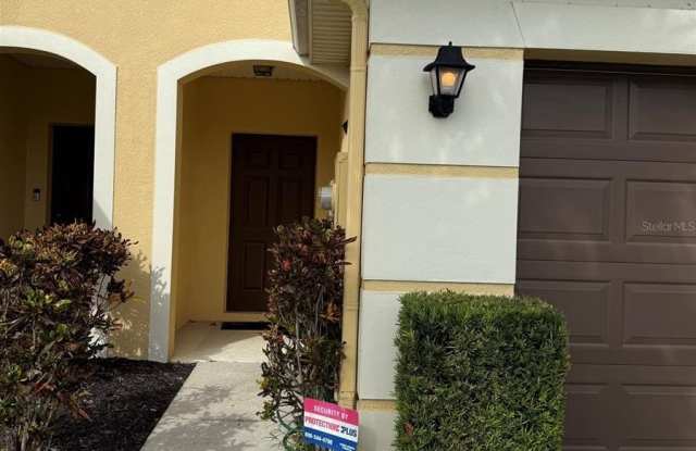 20460 NEEDLETREE Drive Gallery 2