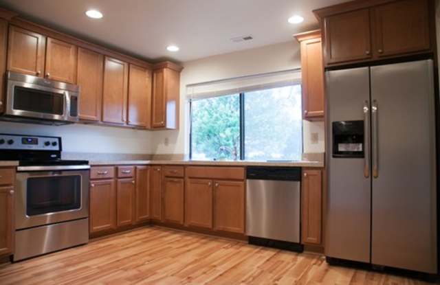107 Woodlake Drive Gallery 1