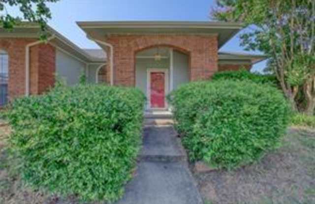 649 Coats - 649 Coats Street, Coppell, TX 75019