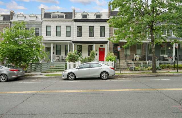 245 ROCK CREEK CHURCH Road NW Gallery 2