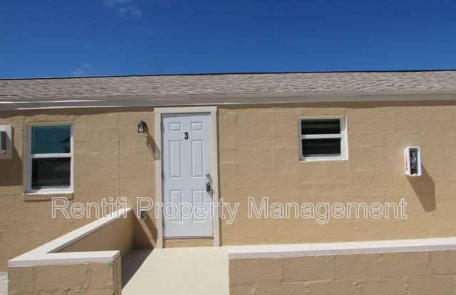 101 3rd St - 101 3rd Street, Page Park, FL 33907