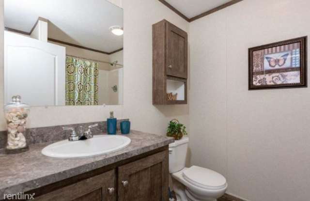 590 Honey Locust Ln 590 Gallery 3