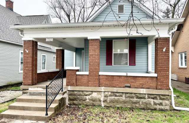 Beautifully Renovated 3-Bedroom Home Near 12 Points! Gallery 3