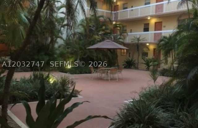 7840 CAMINO REAL P-111 - 7840 Camino Real, Glenvar Heights, FL 33143