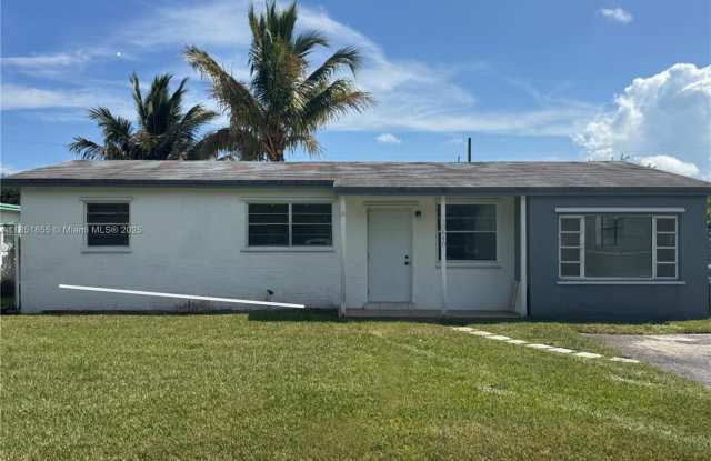 10840 SW 222nd Dr photos photos