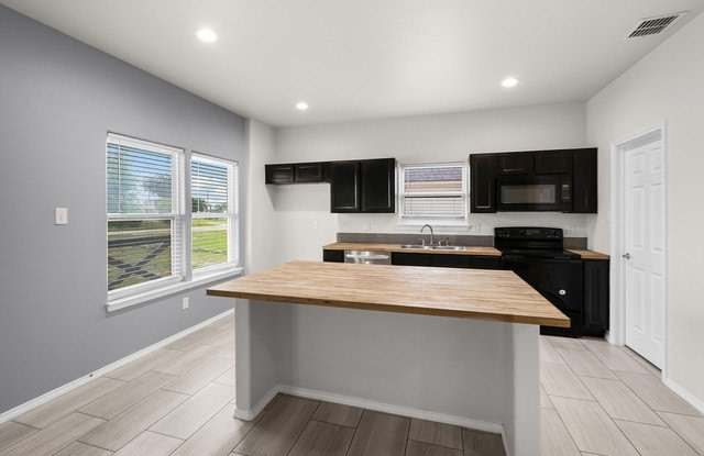 731 Cimarron photos photos