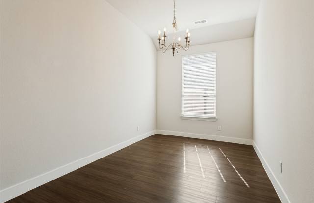 1665 Sheldon Drive Gallery 4