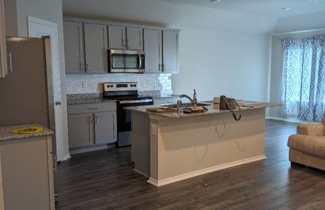 512 Comanche Drive photos photos