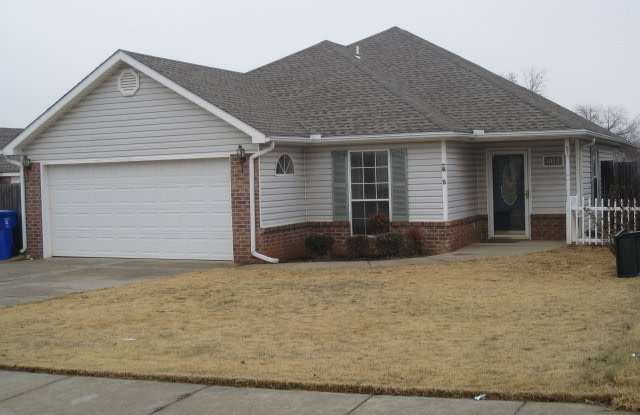 Three Bedroom with ALL Appliances Included! photos photos