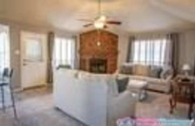 3208 Steamboat Gallery 2