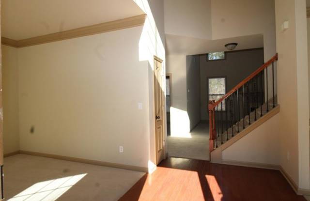 1377 Jameson Lane Gallery 4
