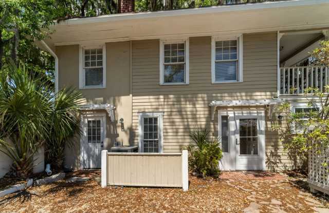Monthly Rental — Stylish First-Floor Condo by Daffin Park with All-Inclusive Utilities photos photos