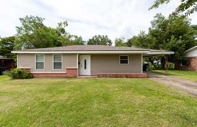1009 Sampson St photos photos